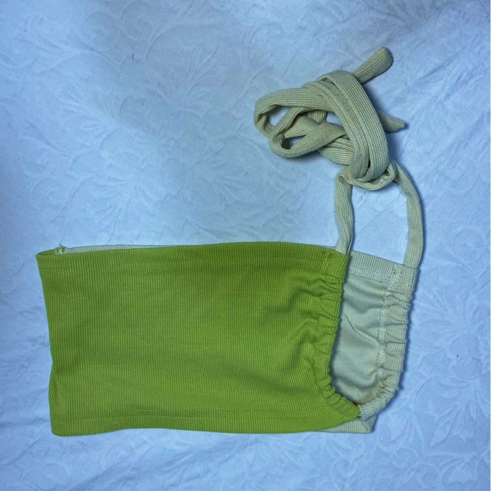 Super Cute Crop Top Bralette Color Block Peekaboo Cutout Peephole Ribbed XS-S